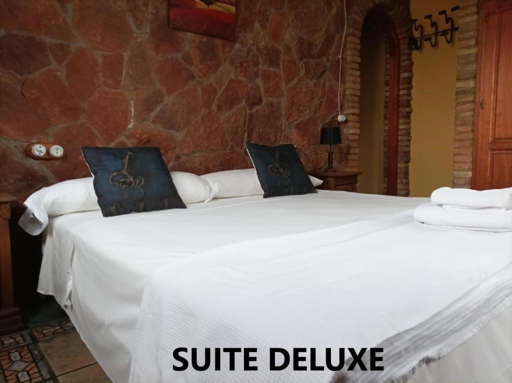 Deluxe Suite with Spa Bath,1541601592:JPEG